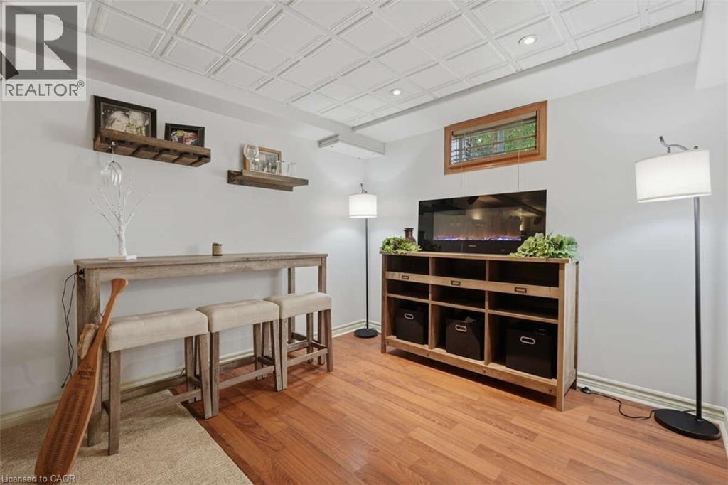 1531 UPPER WELLINGTON Street - 41