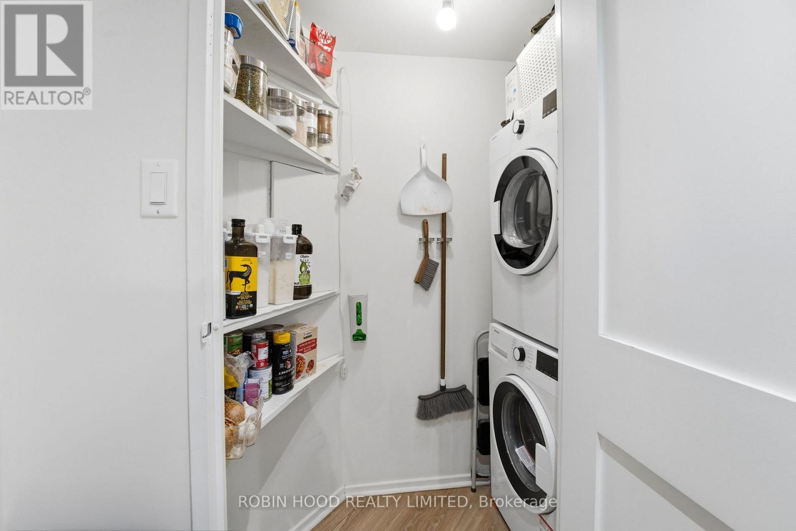 #123 77 MAITLAND PLACE - 17