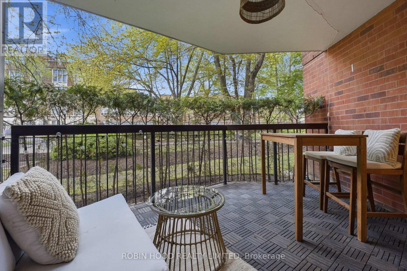 #123 77 MAITLAND PLACE - 2