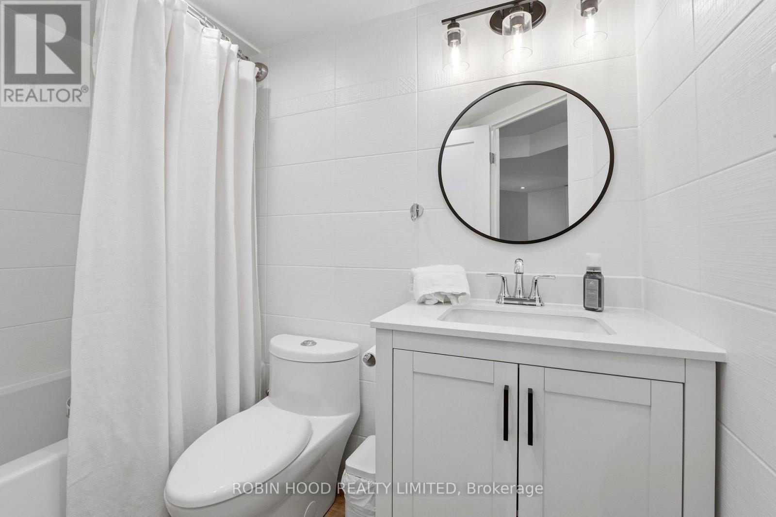 #123 77 MAITLAND PLACE - Image 9
