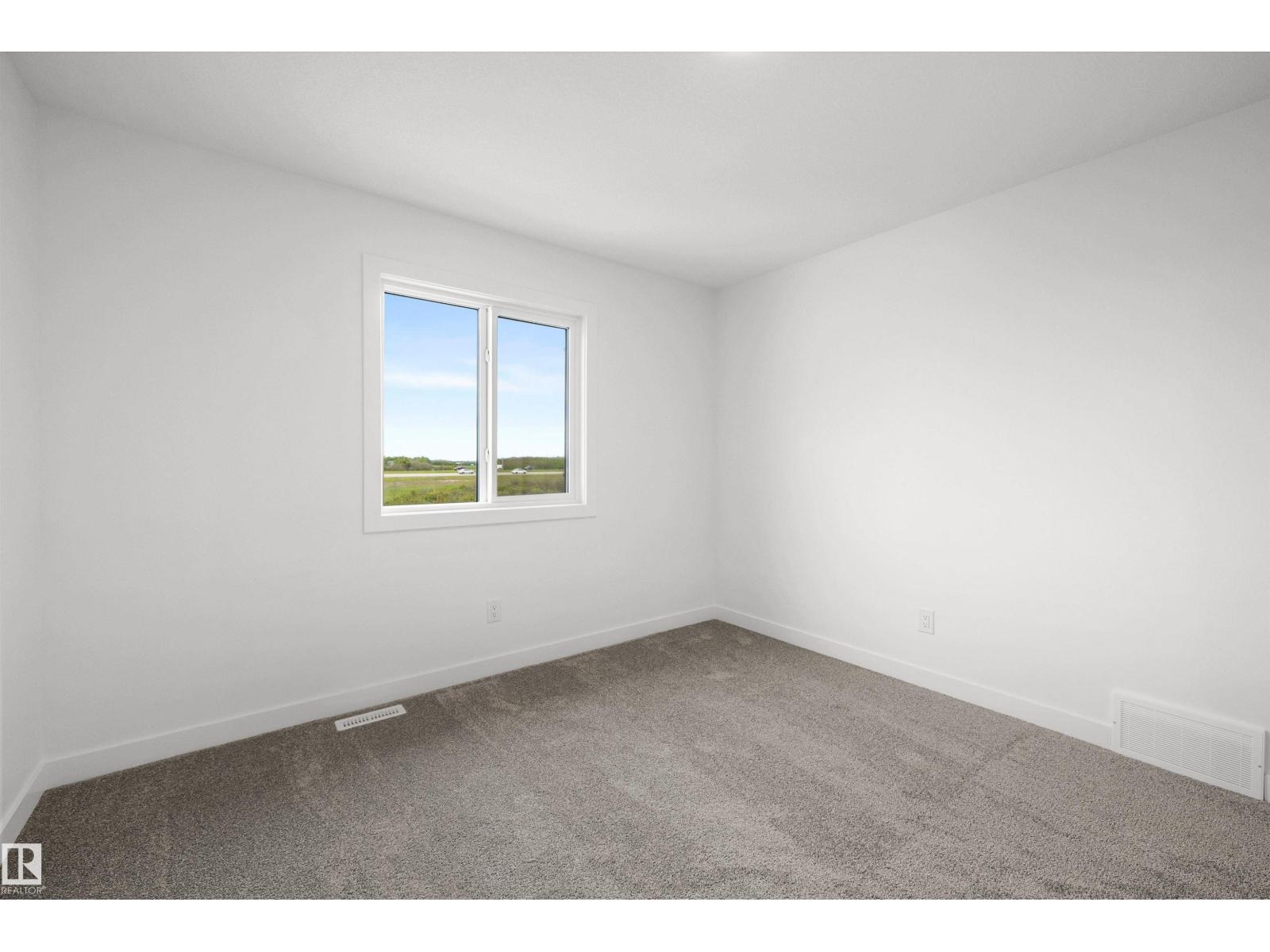 8536 183 AV NW - 30