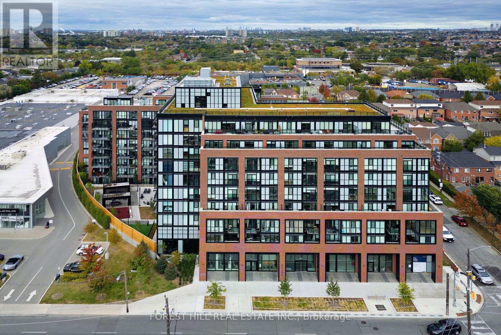 #725 2300 ST CLAIR AVENUE W - 1