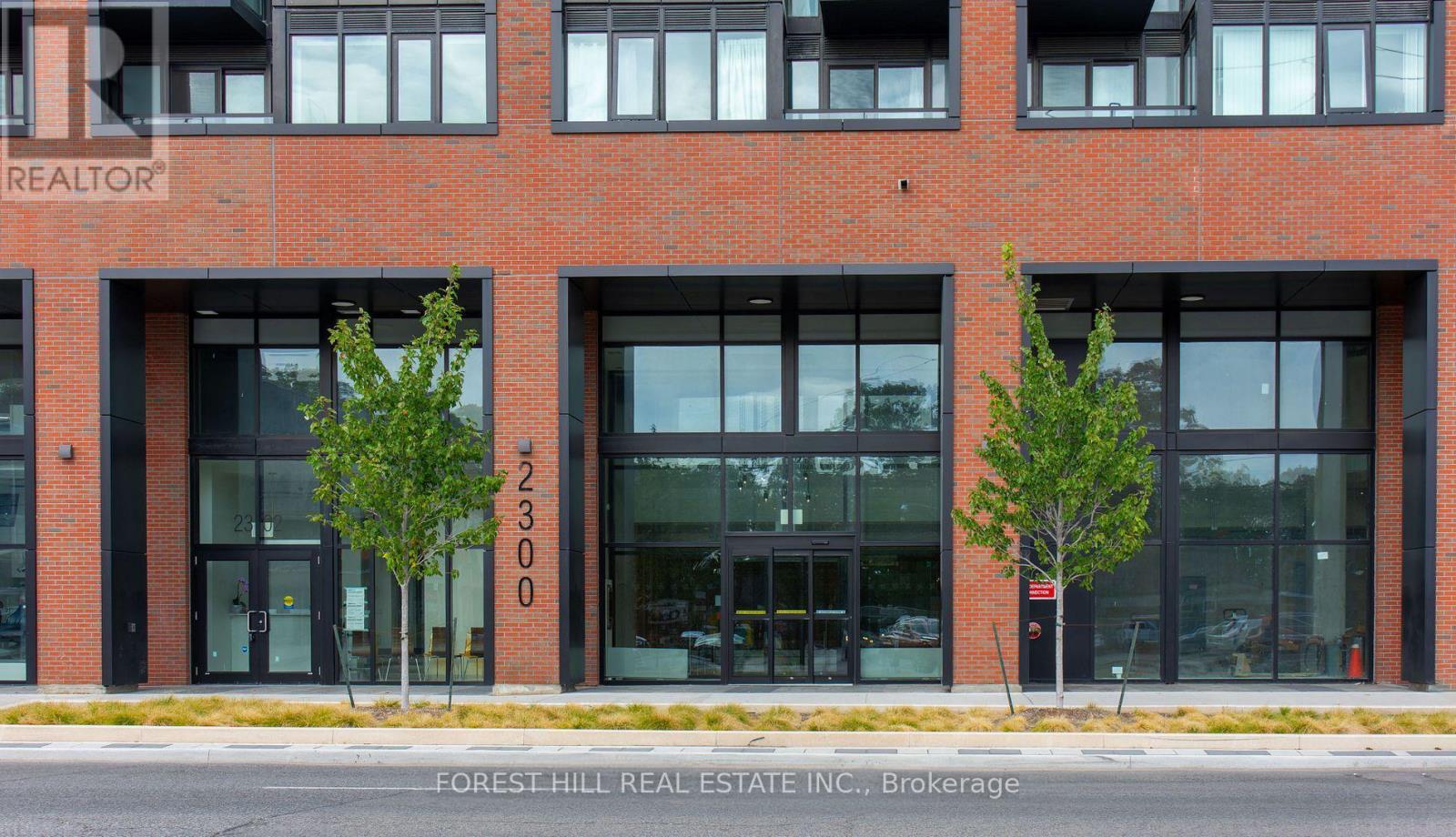 #725 2300 ST CLAIR AVENUE W - 2
