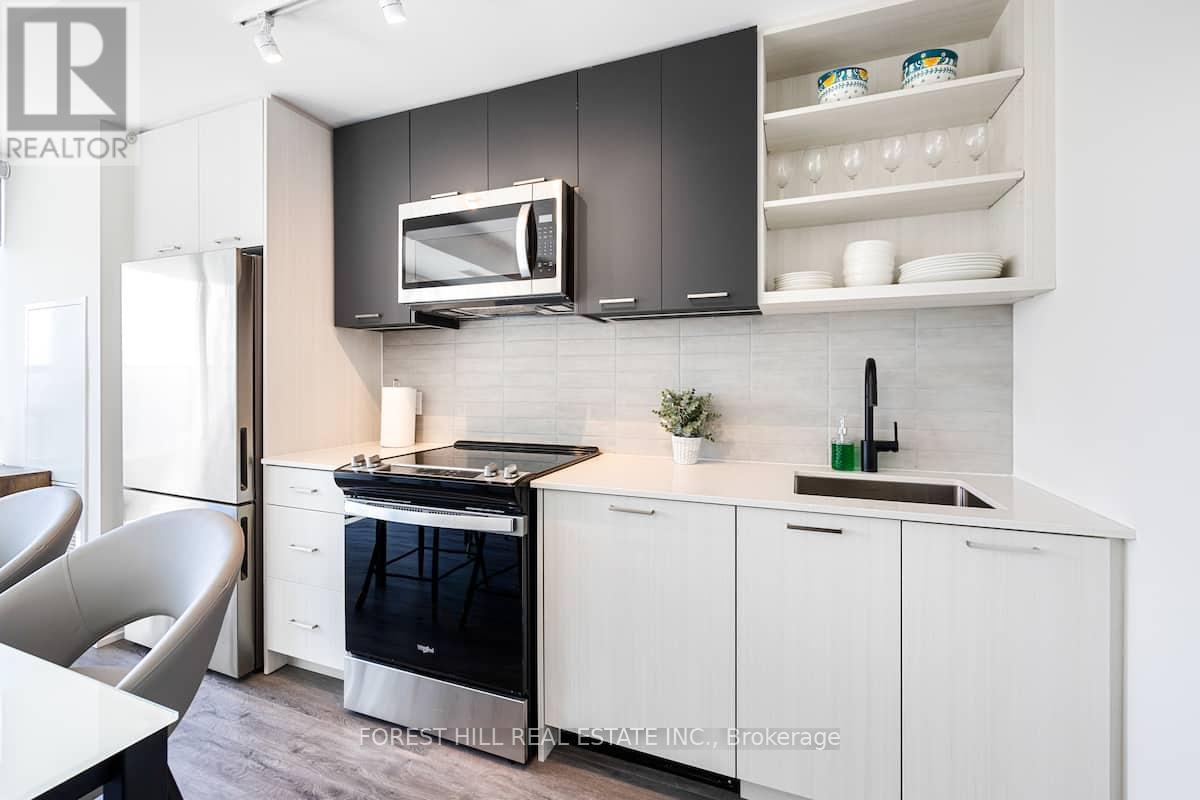 #725 2300 ST CLAIR AVENUE W - 8