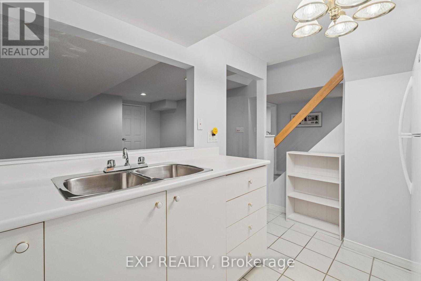 209 NOTTINGHAM DRIVE - 39