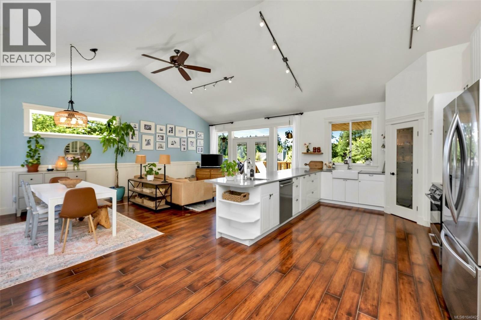 897 Pratt Rd - 12