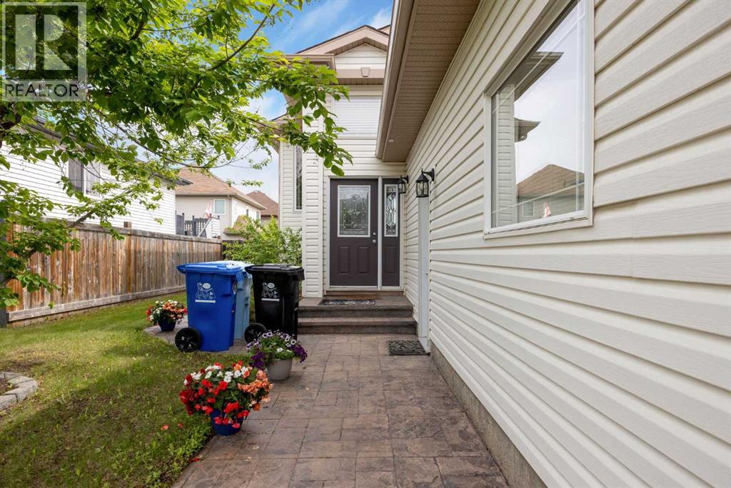 299 Pacific Crescent - photo 3