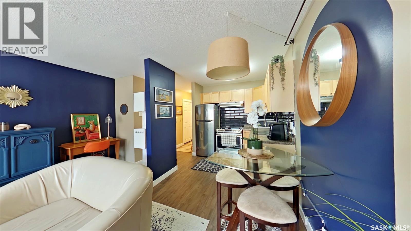 2 2358 Rae STREET — photo 6