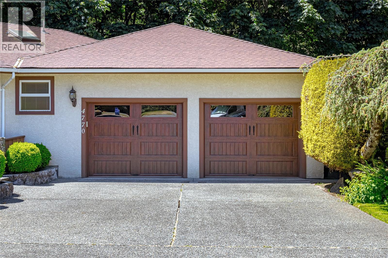 4770 Amblewood Dr - 5