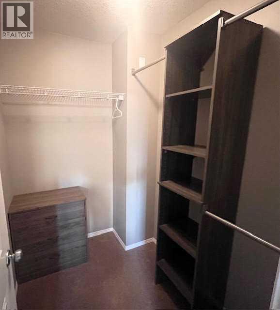 PRIMARY WALK IN CLOSET