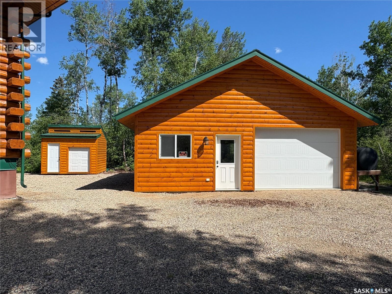 10 Andrews Way - 48