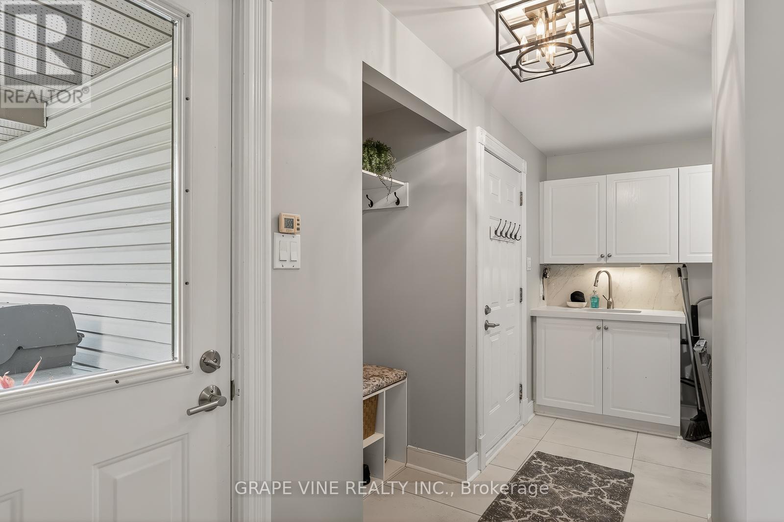 4 CARBERY DRIVE - 26