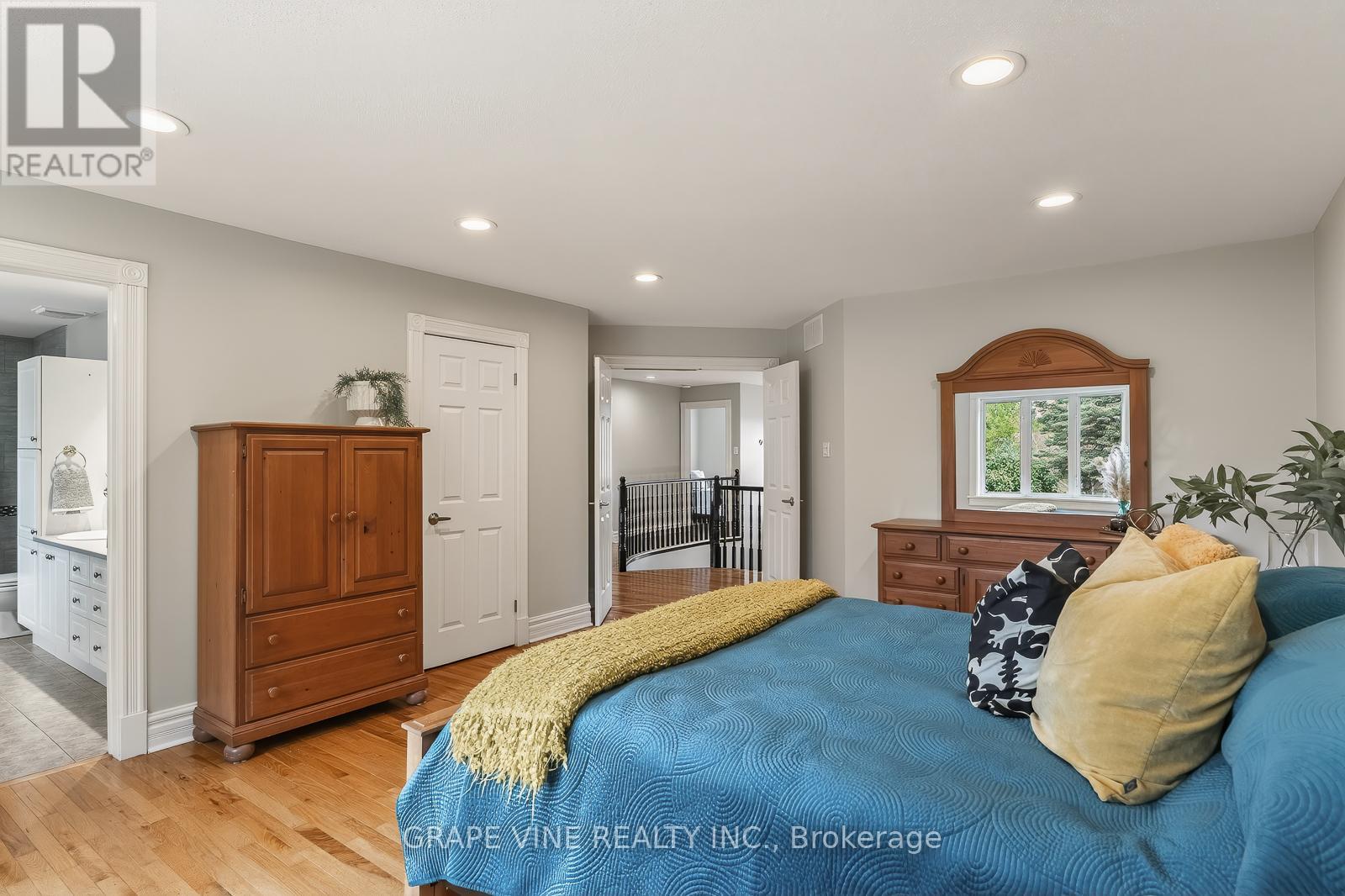 4 CARBERY DRIVE - 30