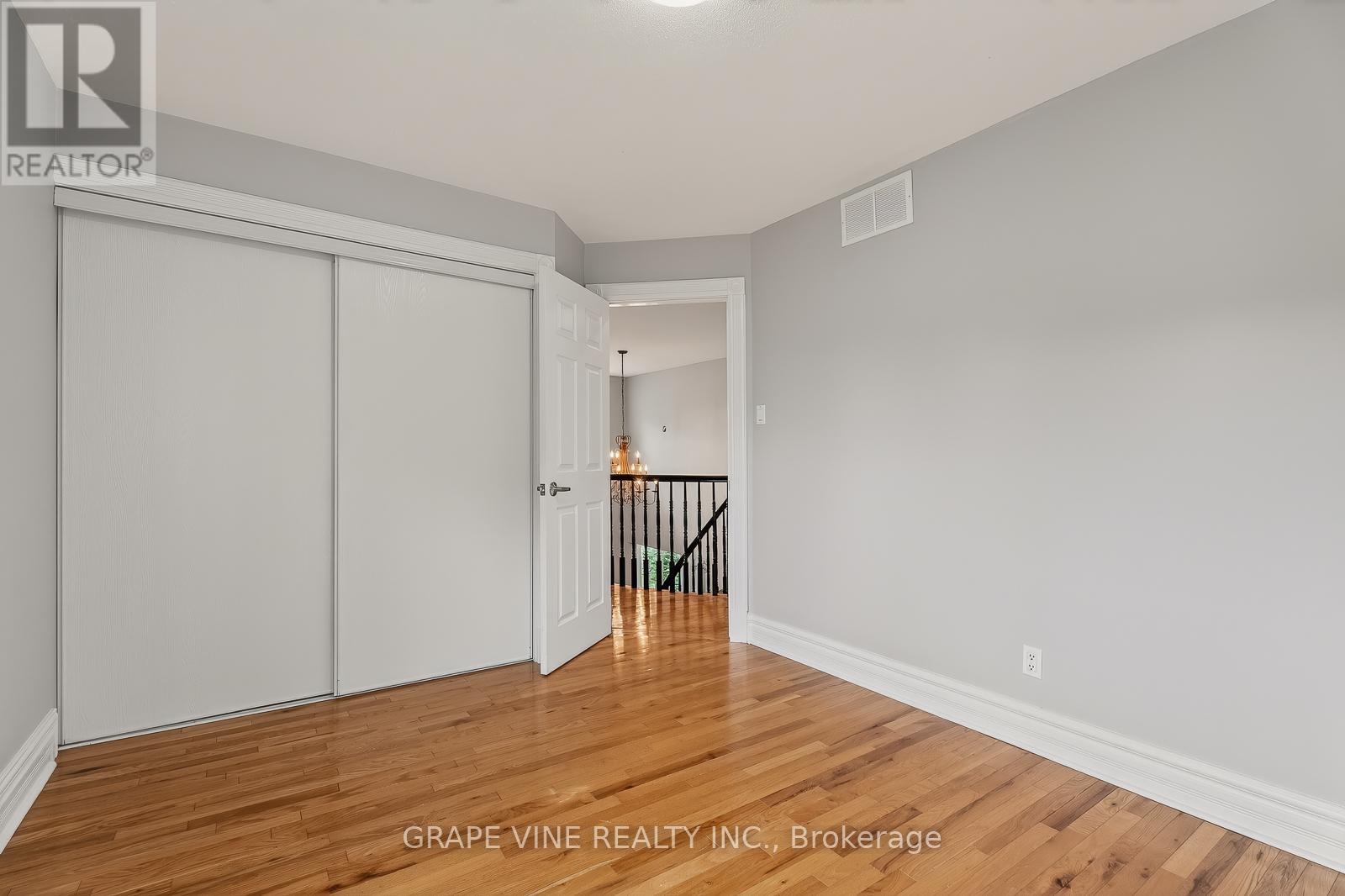 4 CARBERY DRIVE - 35