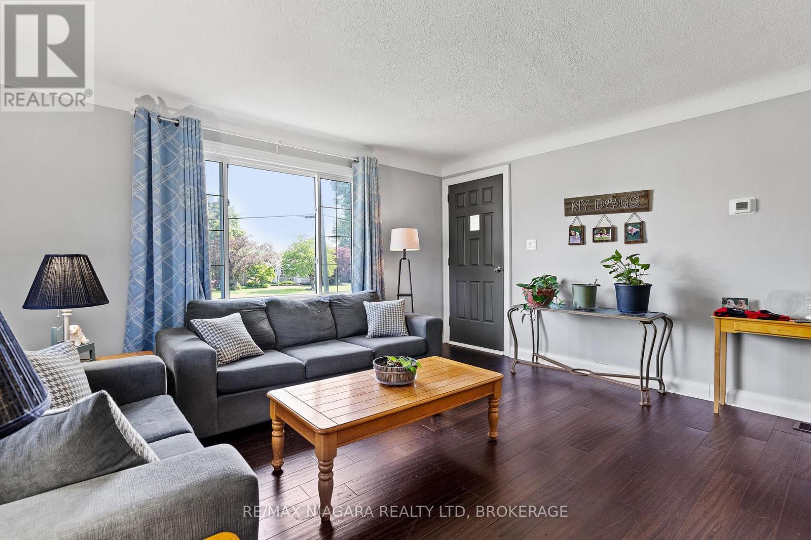 809 BROADWAY AVENUE - 6