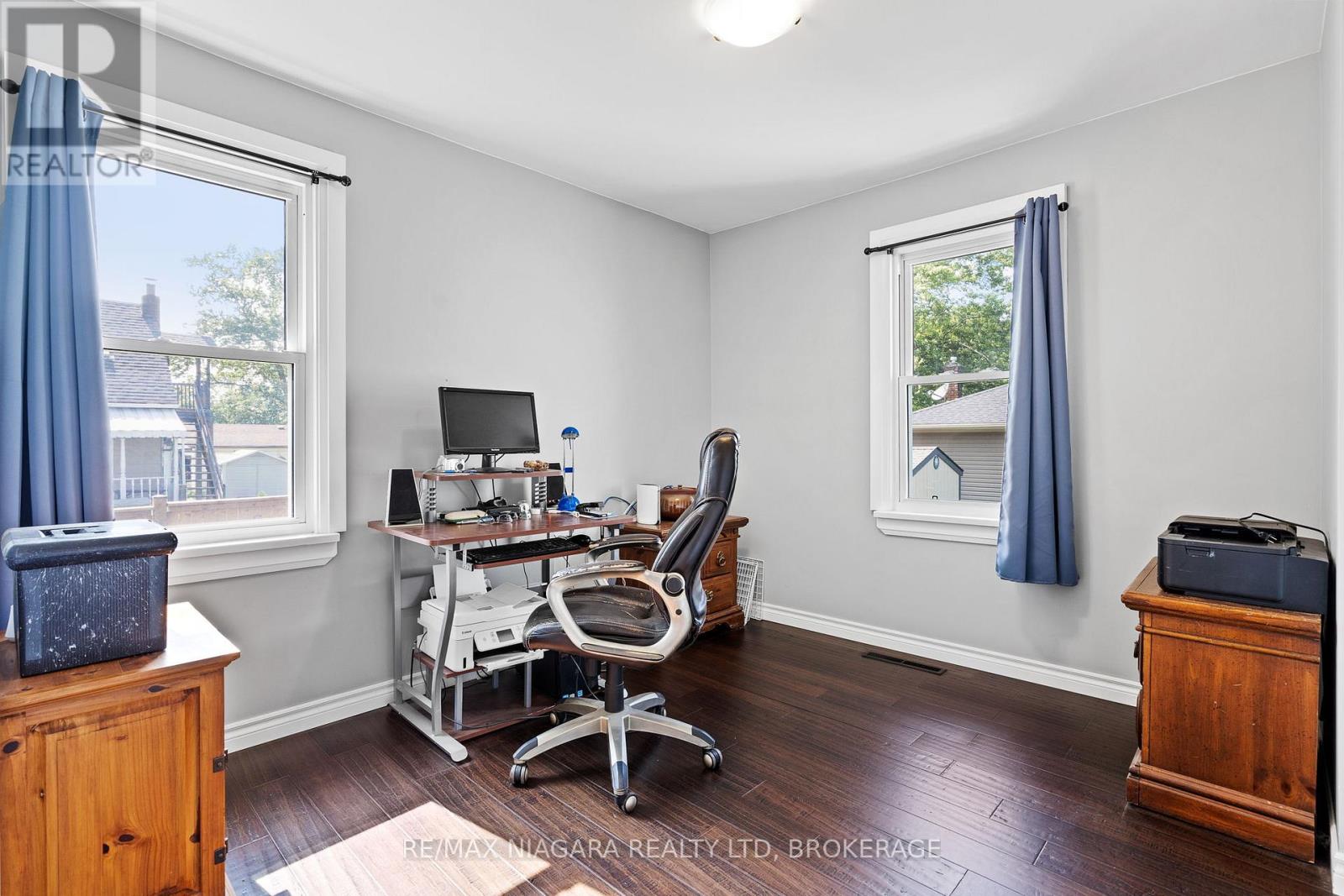 809 BROADWAY AVENUE - 8