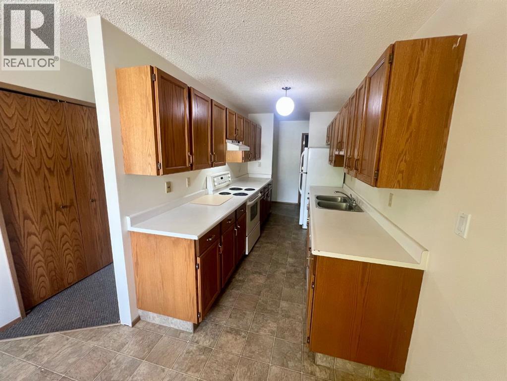 204, 5502 58A Street - photo 3