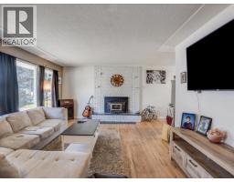 814 10th Street, Castlegar, BC V1N2H8 Photo 17