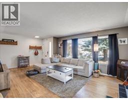 814 10th Street, Castlegar, BC V1N2H8 Photo 19