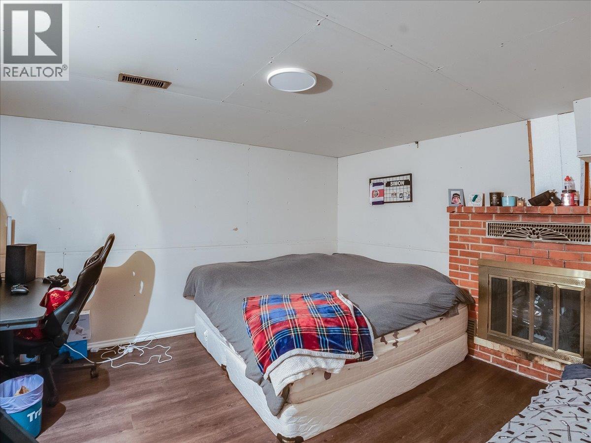 814 10th Street - Image 28