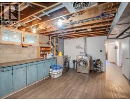 814 10th Street, Castlegar, BC V1N2H8 Photo 31