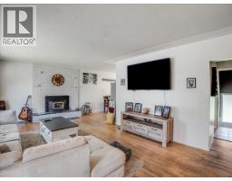 814 10th Street, Castlegar, BC V1N2H8 Photo 18
