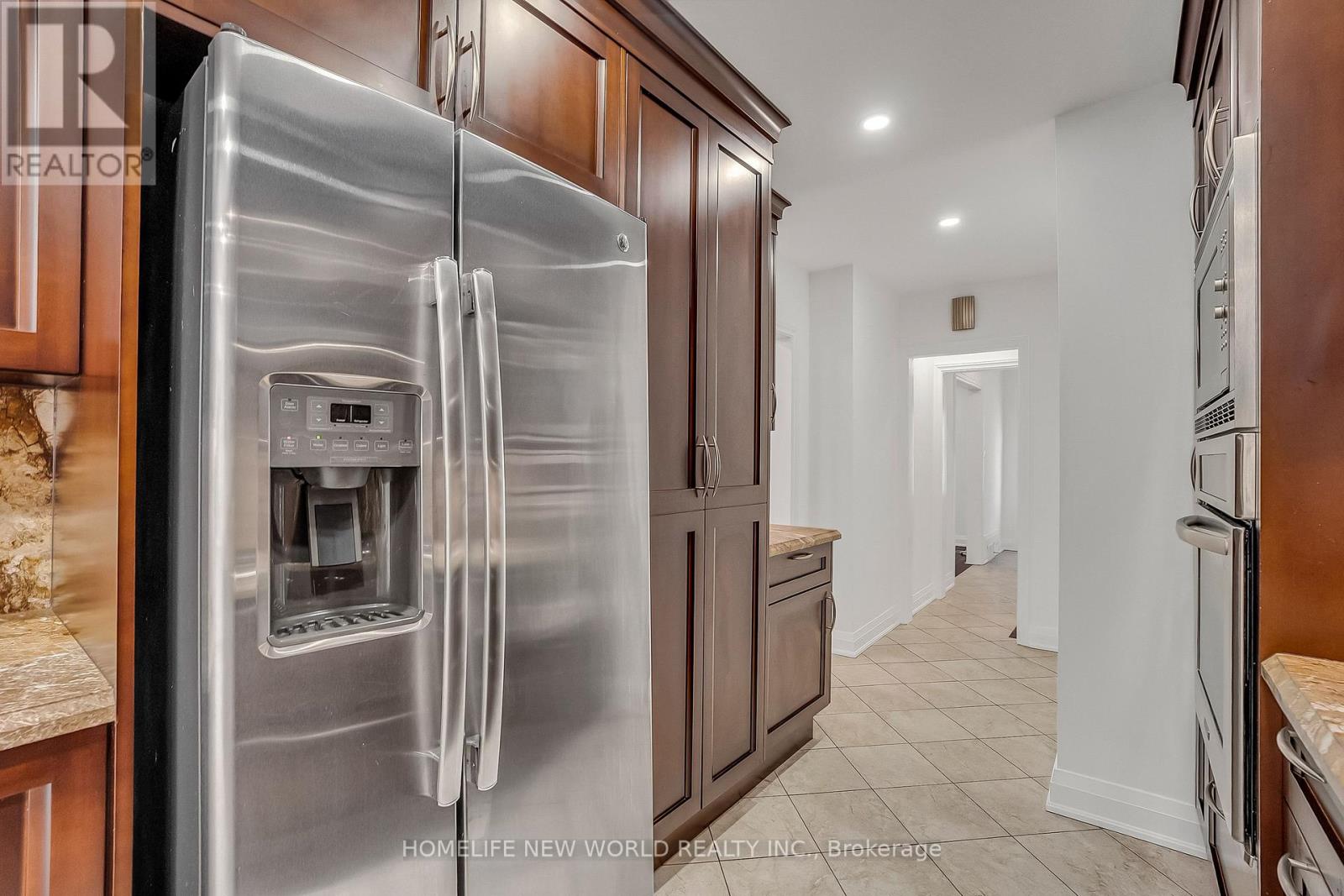 351 LAWRENCE AVENUE W - 18
