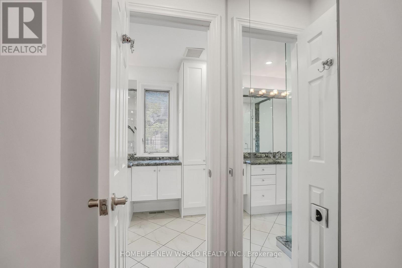 351 LAWRENCE AVENUE W - 24