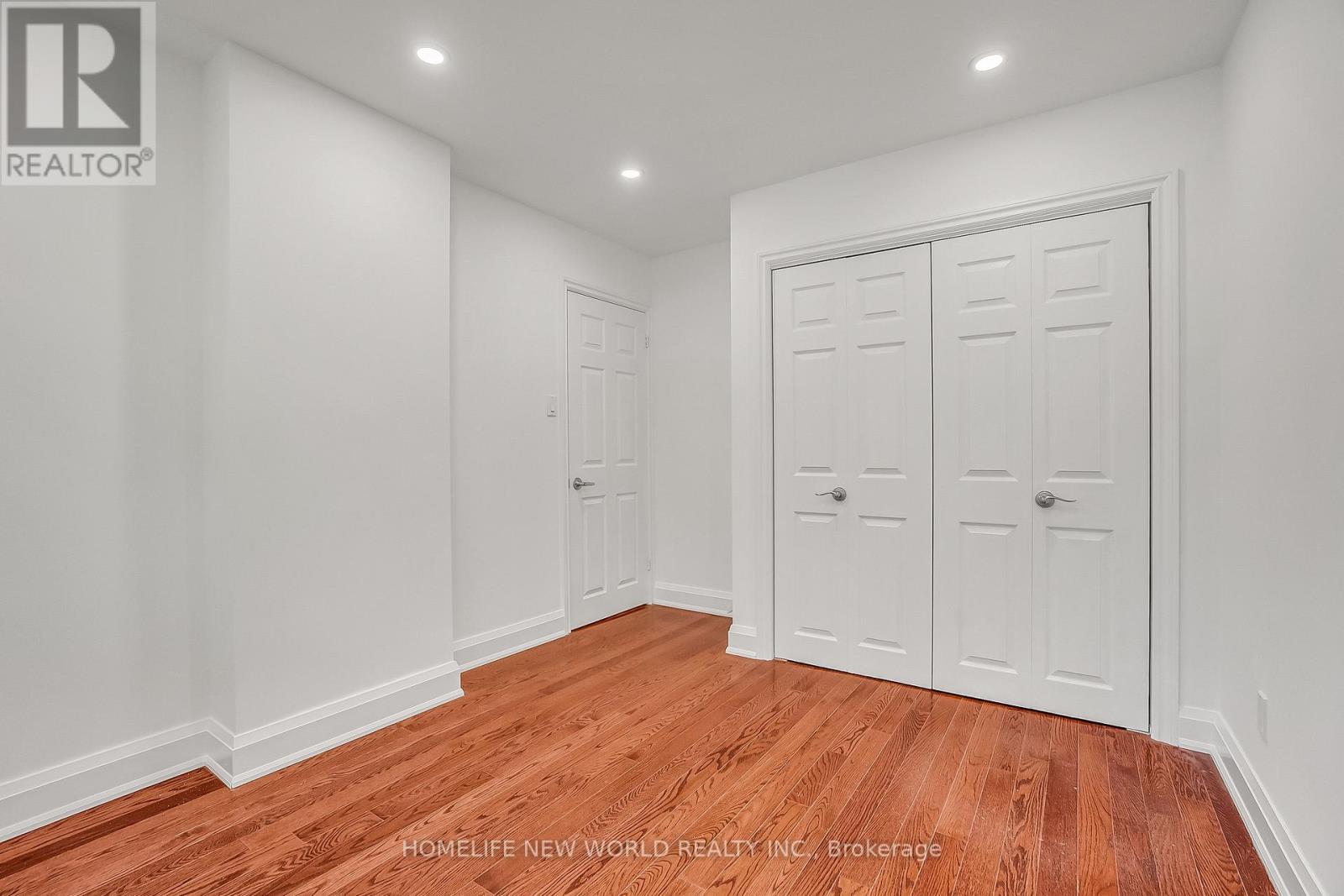 351 LAWRENCE AVENUE W - 28