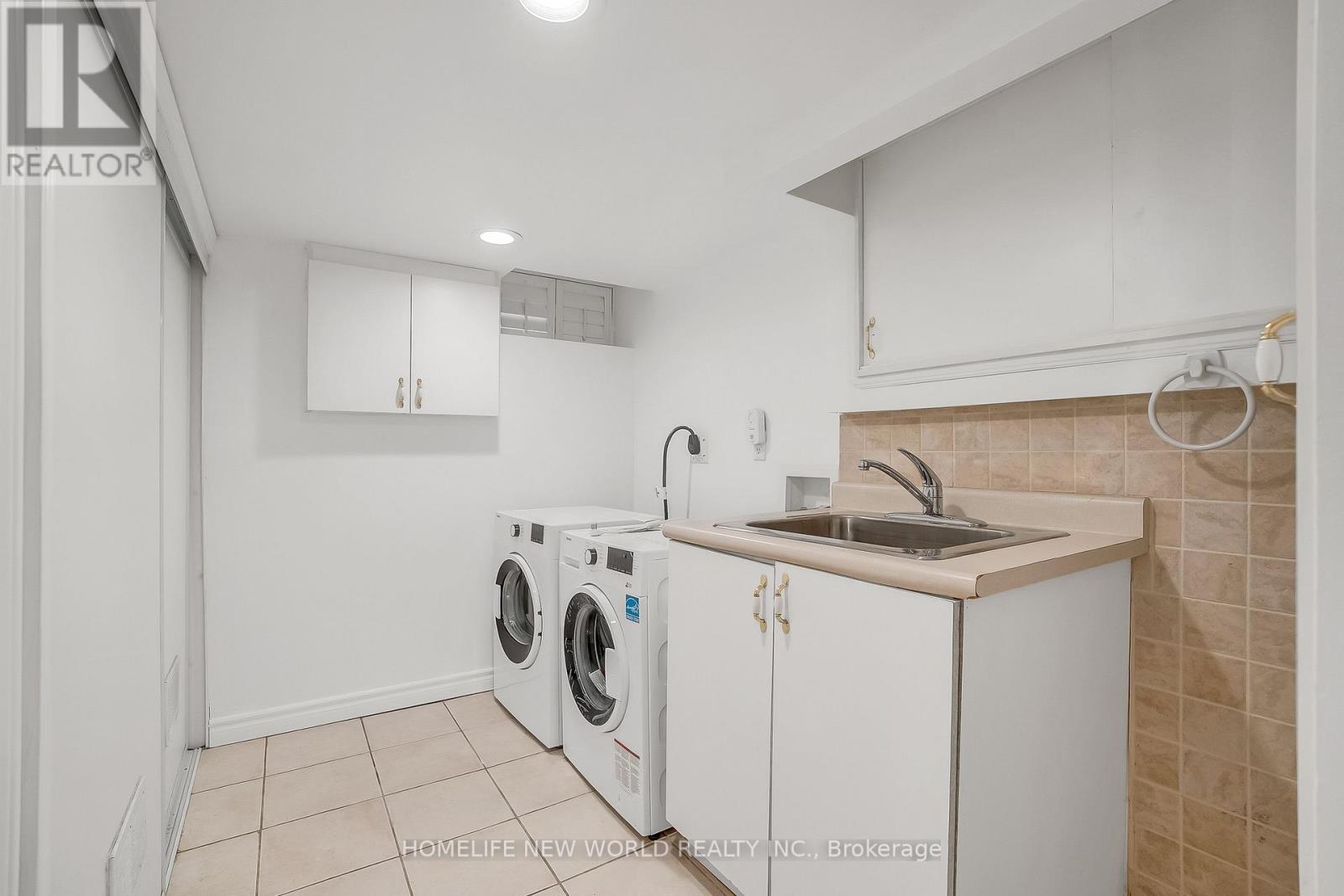 351 LAWRENCE AVENUE W - 39