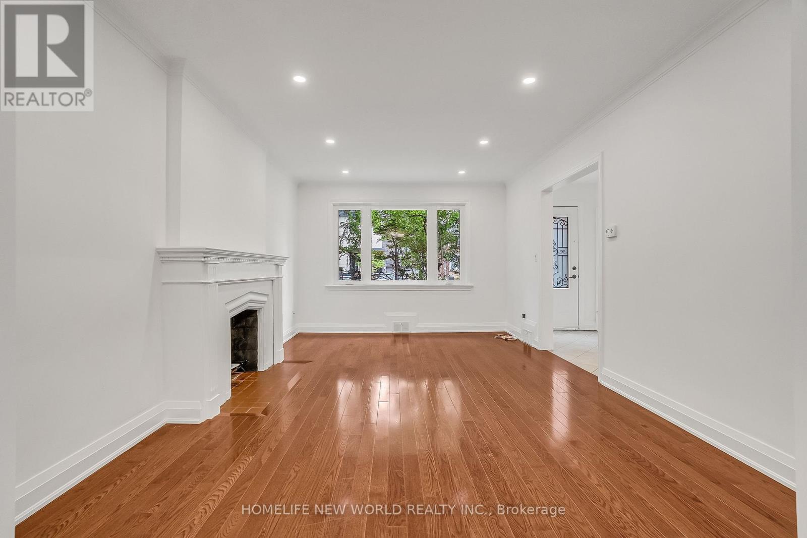 351 LAWRENCE AVENUE W - 7