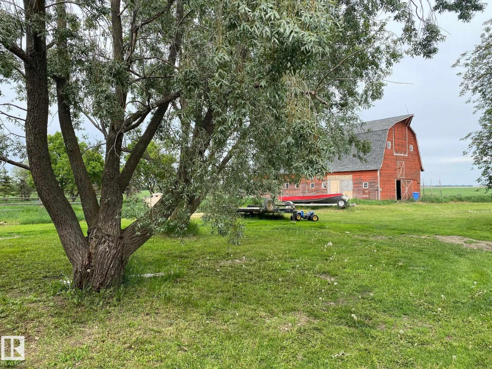 242028 TWP ROAD 452 - 11