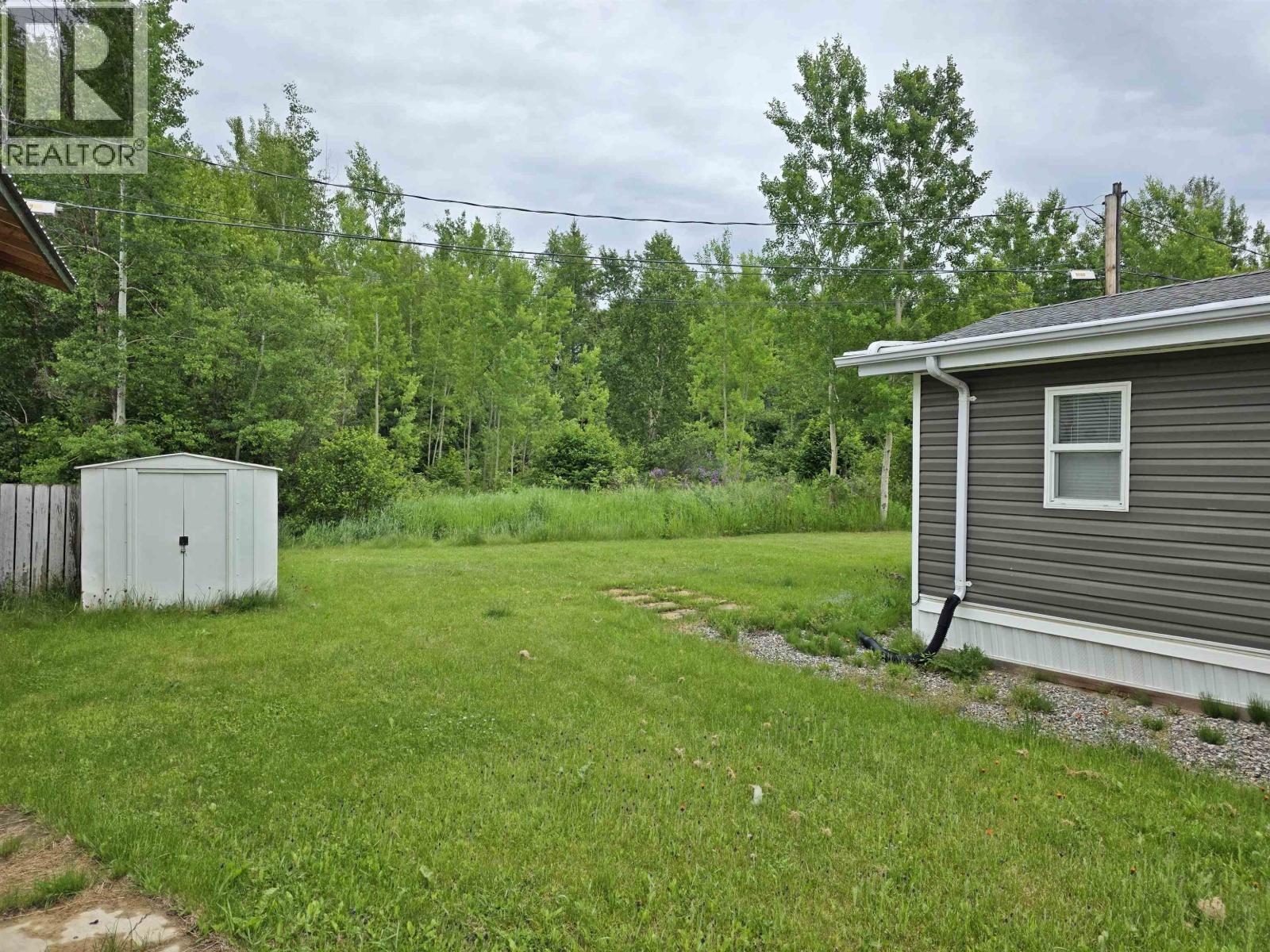 17 562 ELM STREET, Quesnel — photo 3