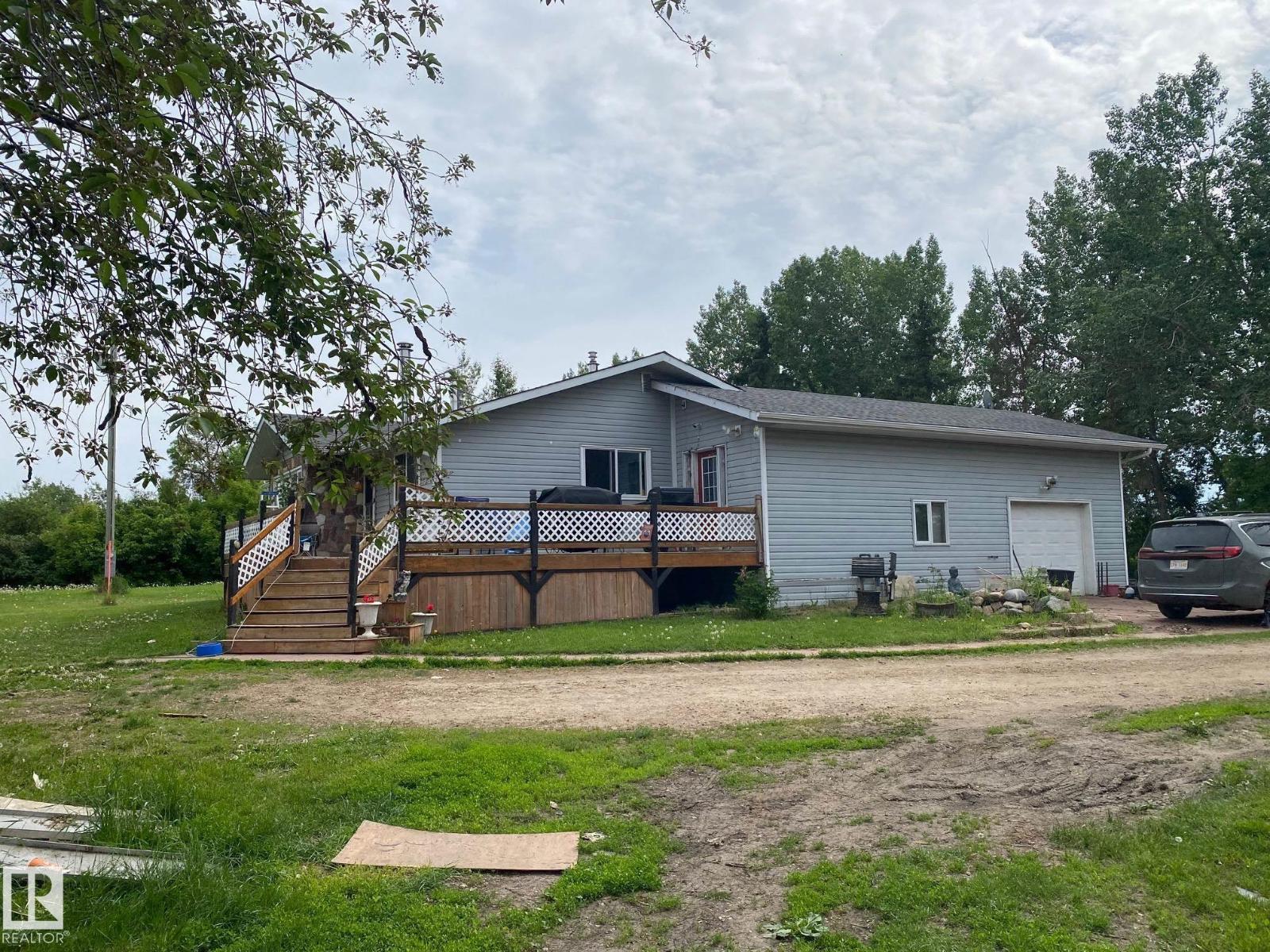242028 TWP ROAD 452 - 16