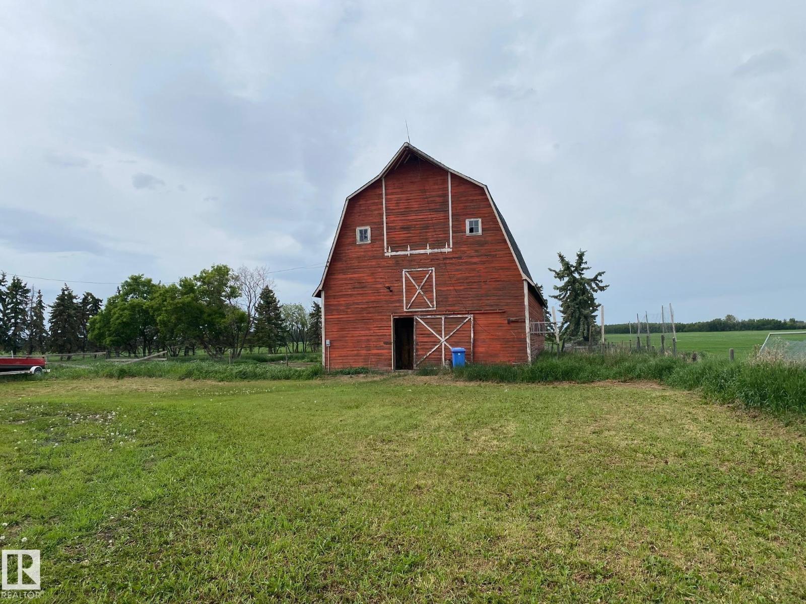 242028 TWP ROAD 452 - 12