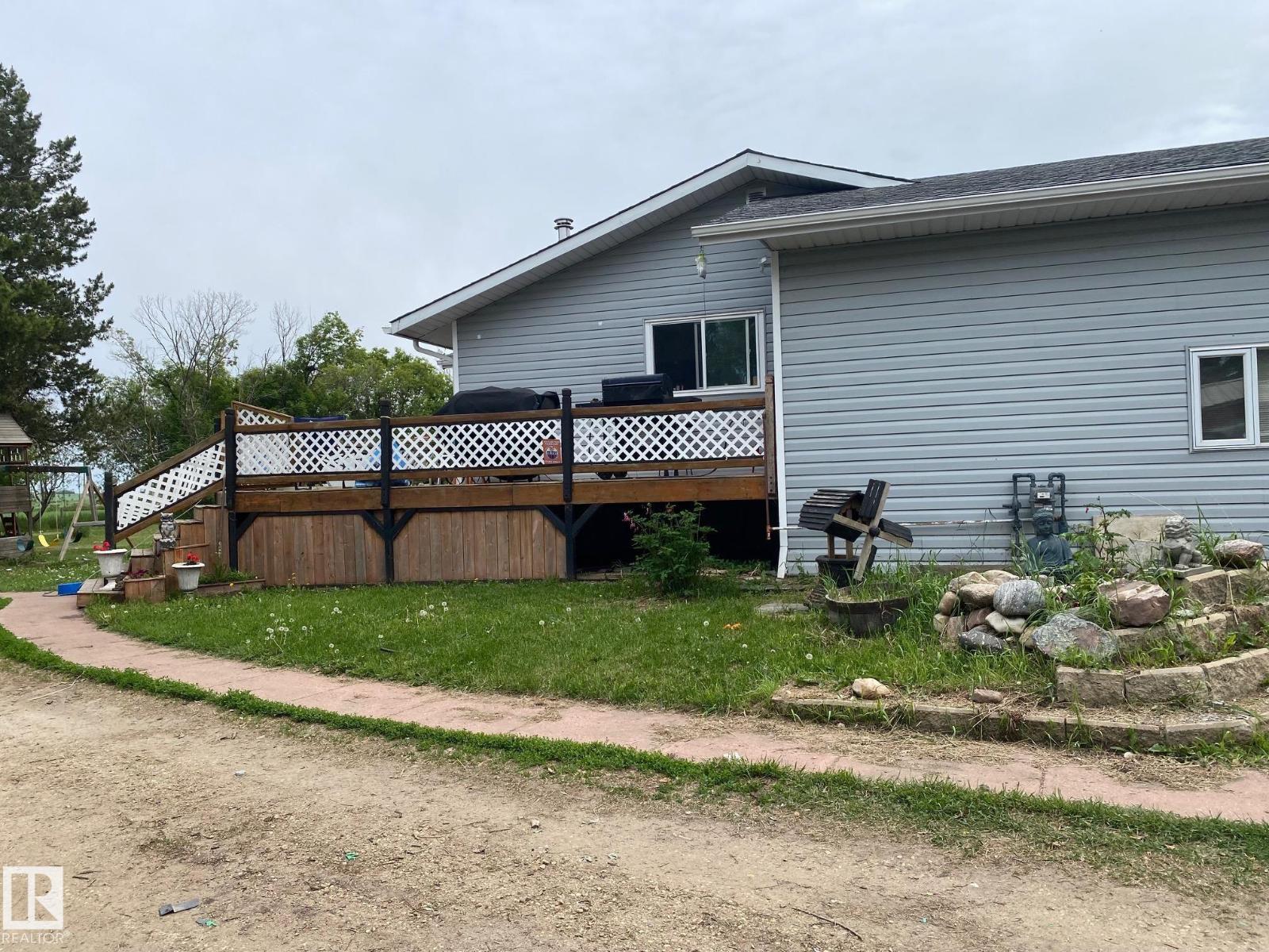 242028 TWP ROAD 452 - 6