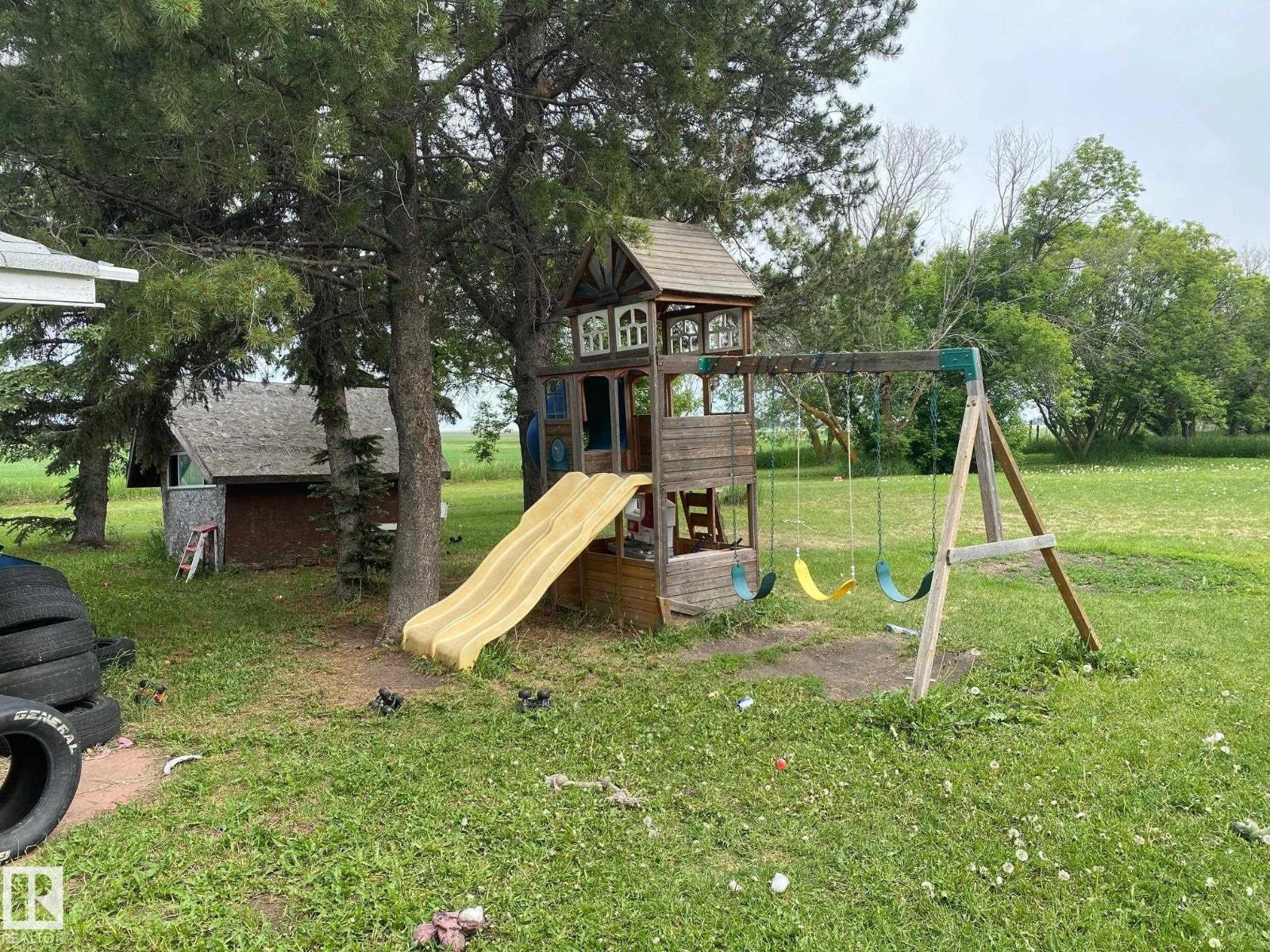 242028 TWP ROAD 452 - 10