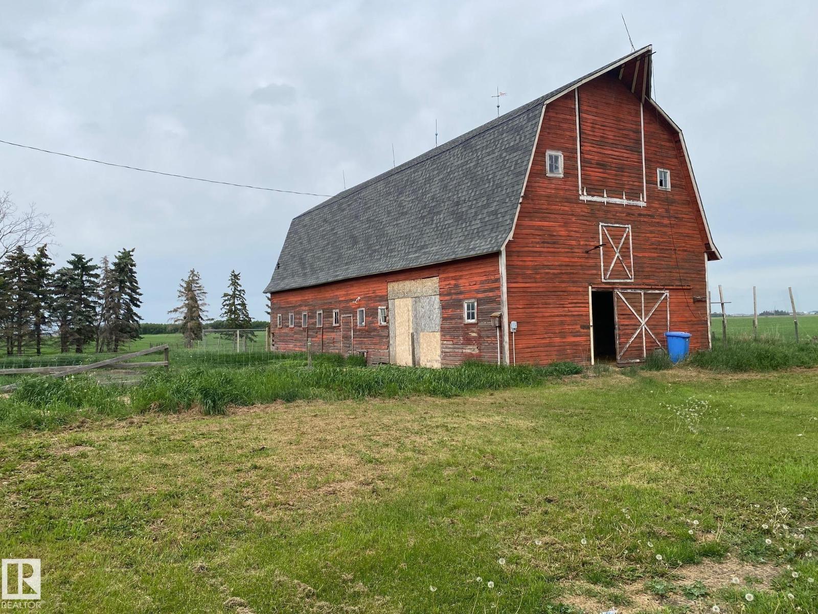 242028 TWP ROAD 452 - 13