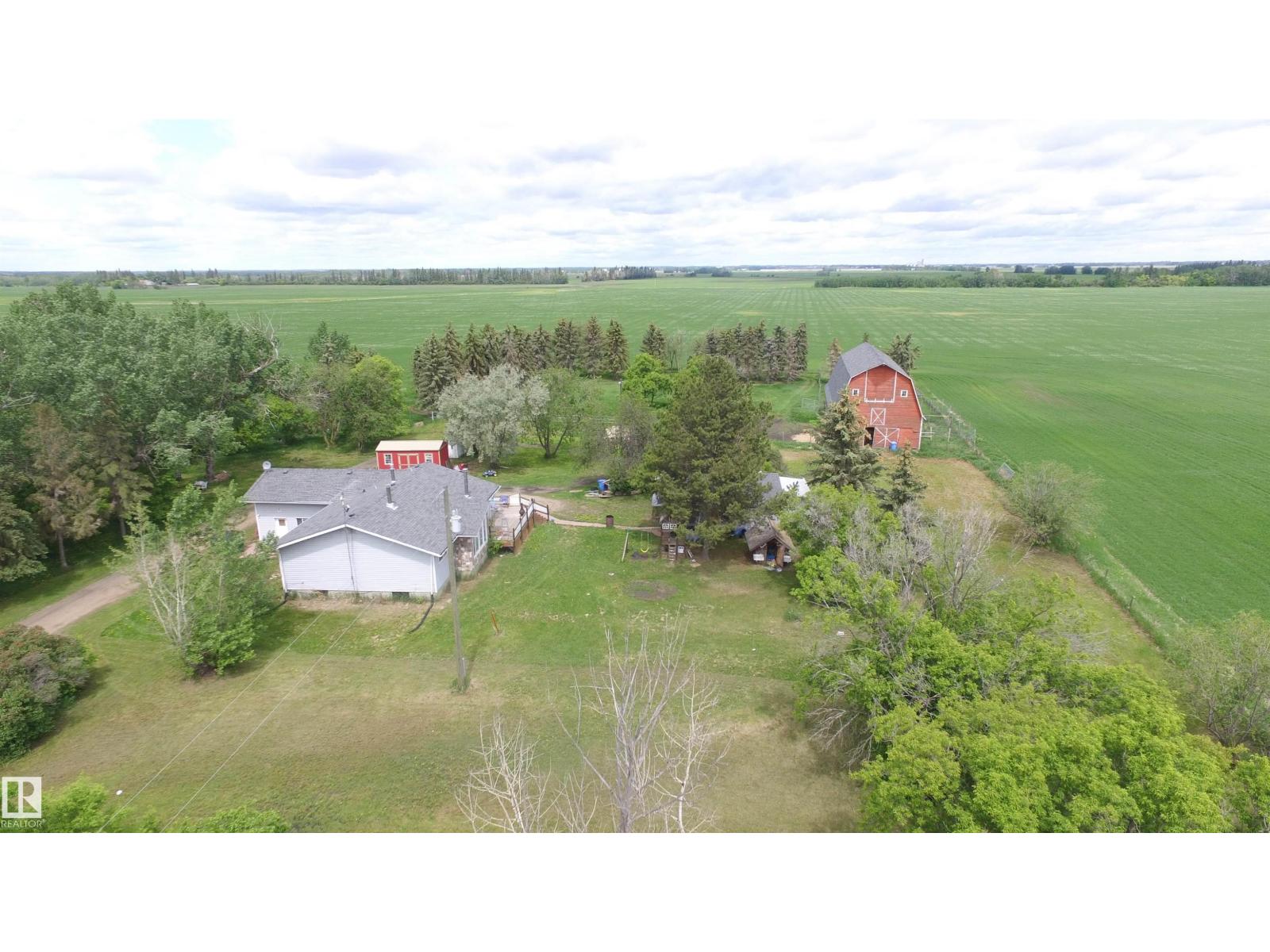 242028 TWP ROAD 452 - 56