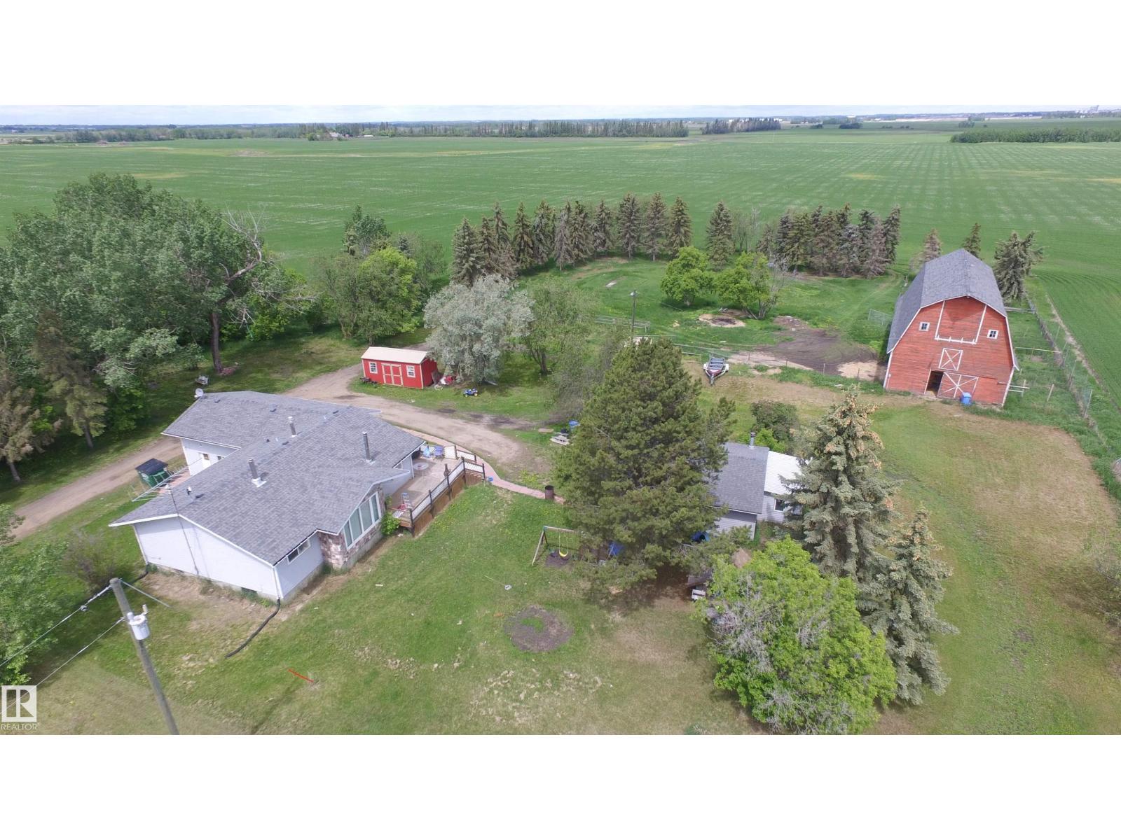 242028 TWP ROAD 452 - 57