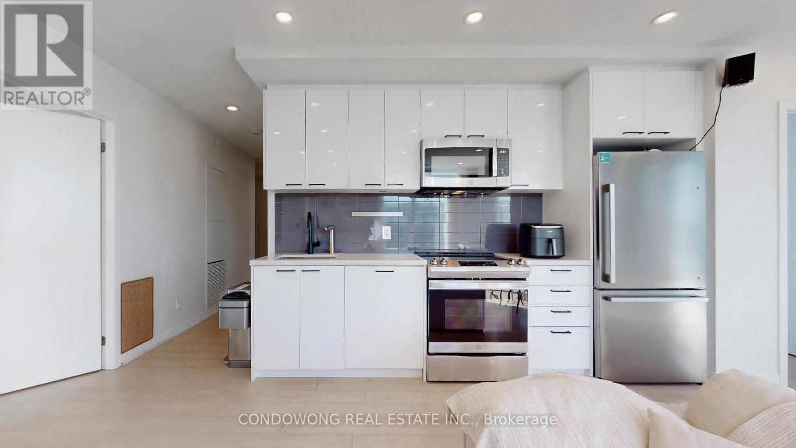 High End Kitchen