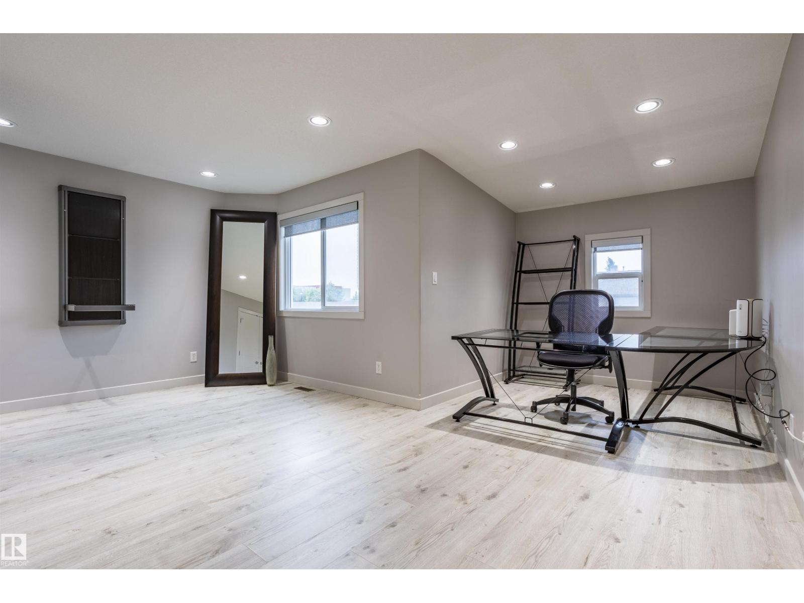 4949 TERWILLEGAR CM NW - 31