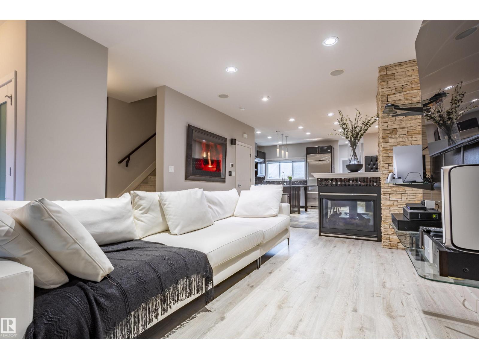 4949 TERWILLEGAR CM NW - 11