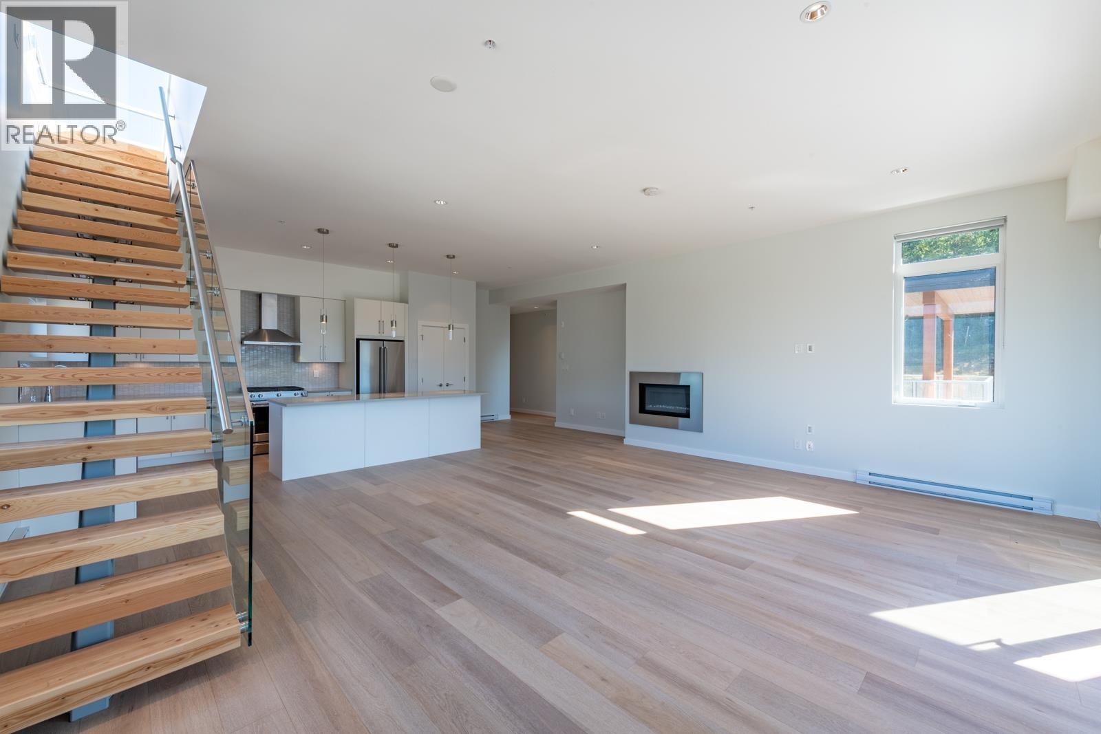301 41328 SKYRIDGE PLACE, Squamish