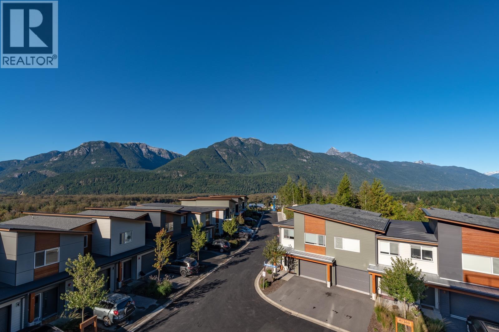 301 41328 SKYRIDGE PLACE, Squamish