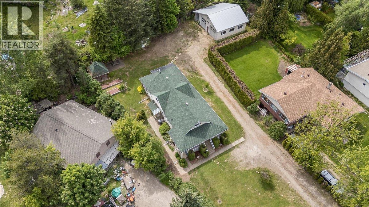 25 Davis Avenue - 4