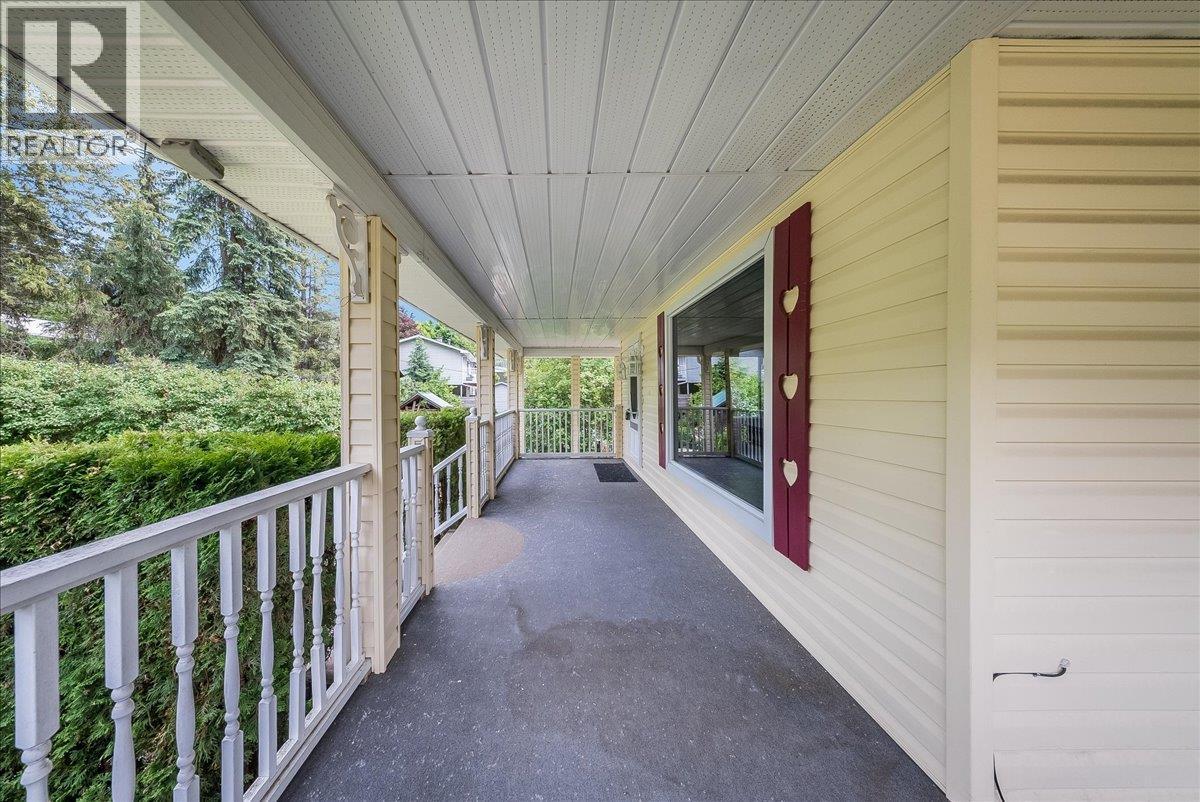 25 Davis Avenue - 15