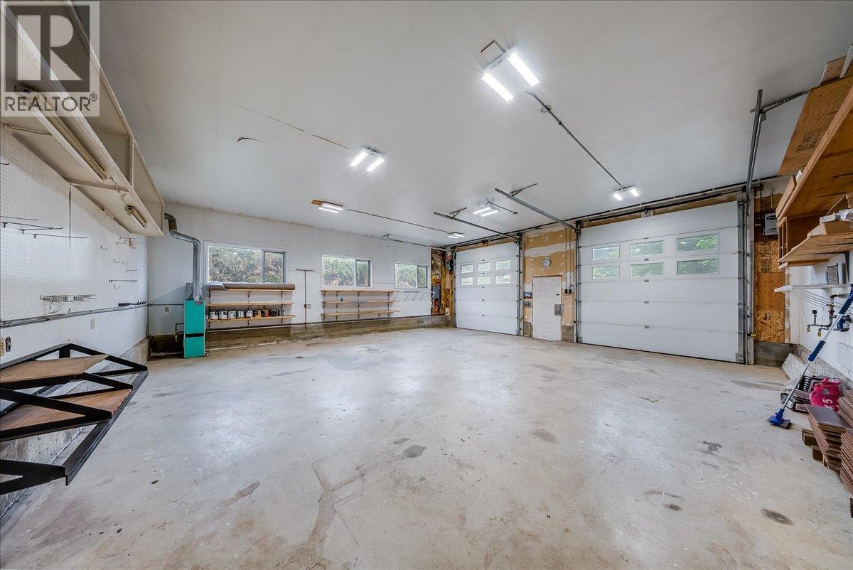 25 Davis Avenue - 65