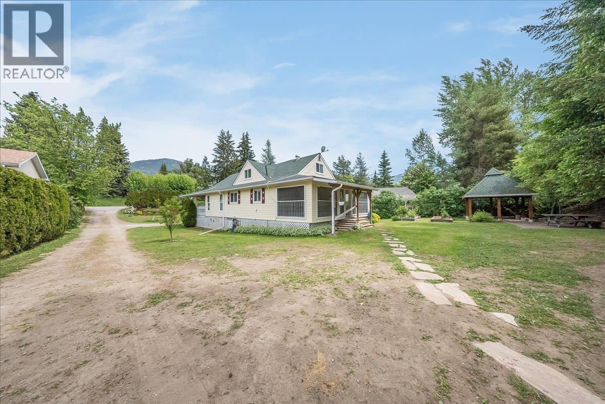 25 Davis Avenue - 62
