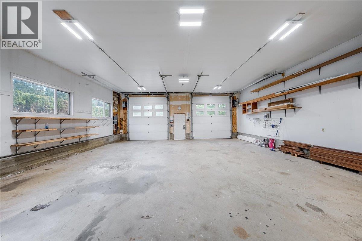 25 Davis Avenue - 66
